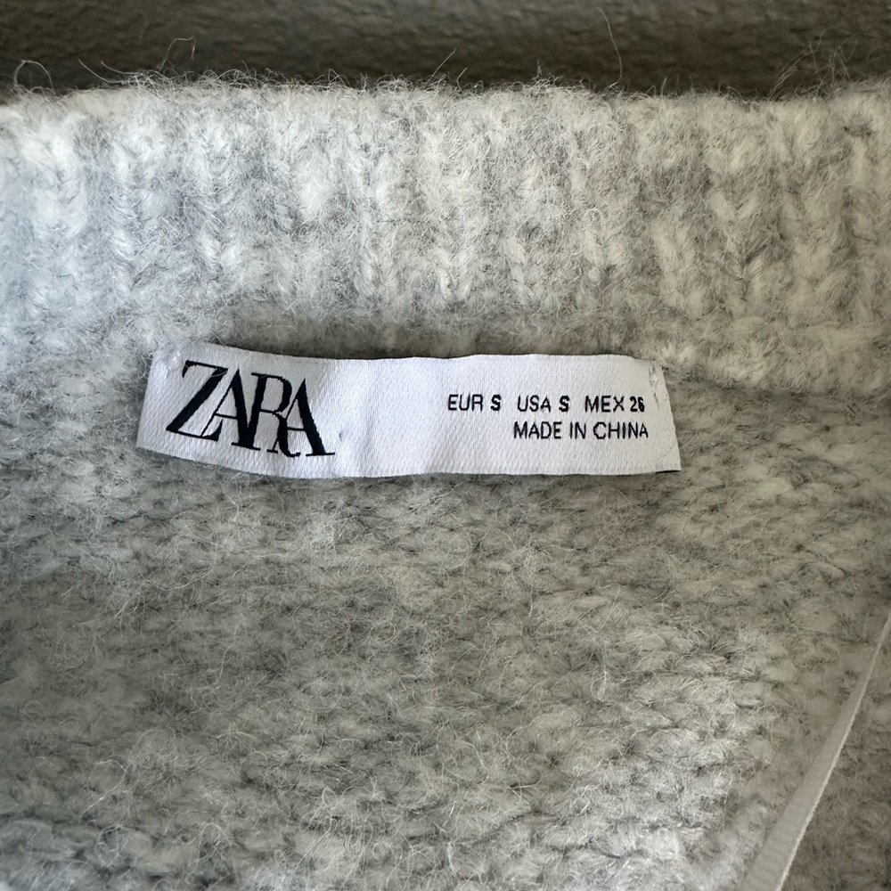 Zara - Picture 3 of 3